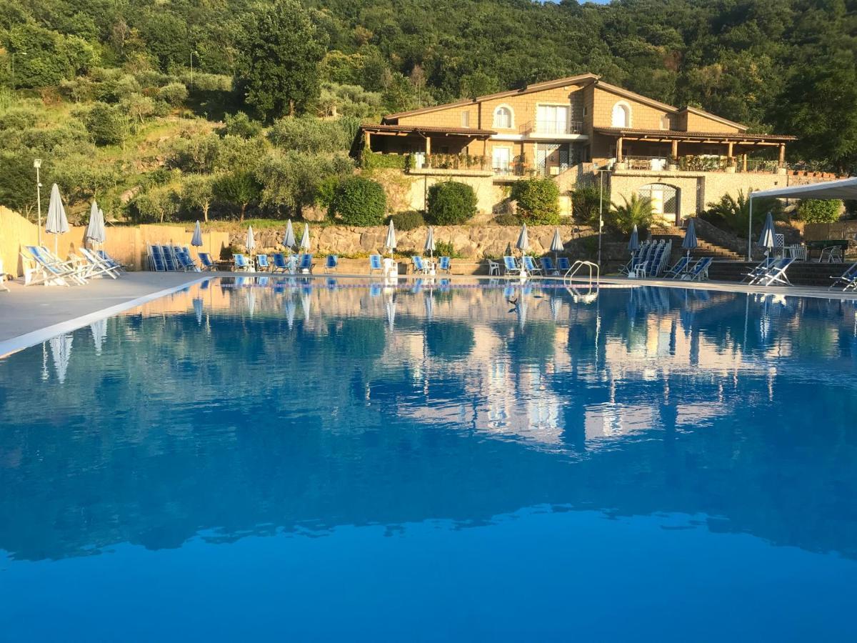 Bed and Breakfast Le Rocce SantʼAgata deʼ Goti Exterior foto