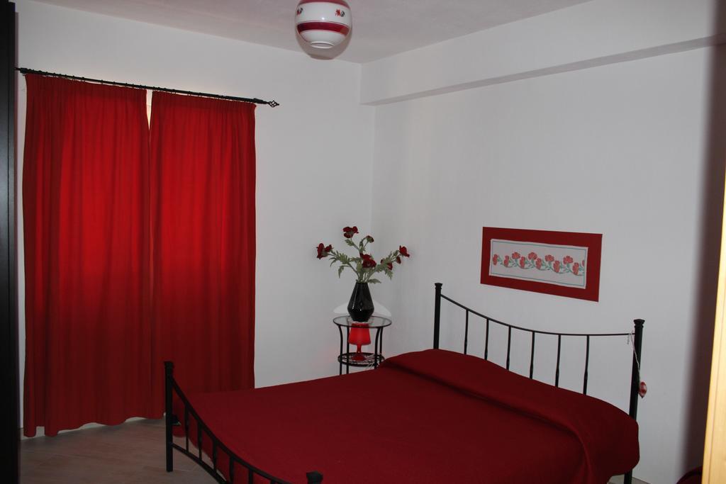 Le Rocce Bed and Breakfast SantʼAgata deʼ Goti Exterior foto