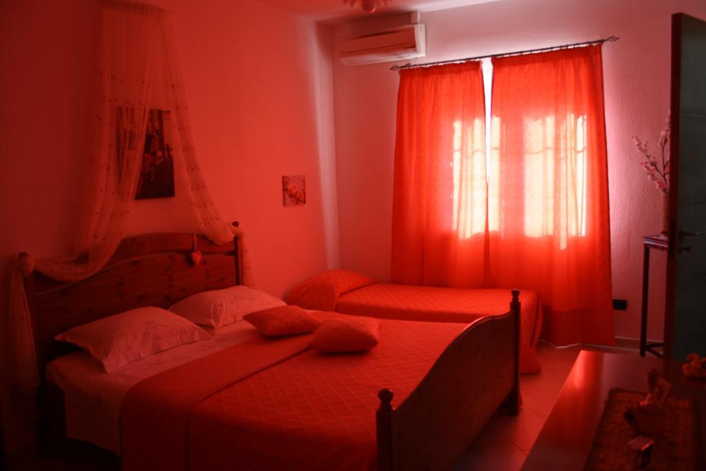 Bed and Breakfast Le Rocce SantʼAgata deʼ Goti Exterior foto
