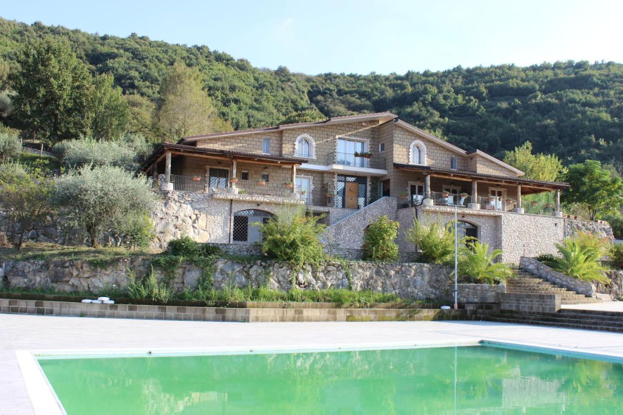 Le Rocce Bed and Breakfast SantʼAgata deʼ Goti Exterior foto